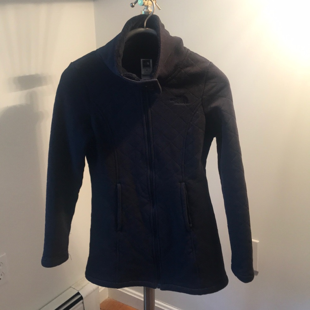 Women’s North face quilted fleece jacket